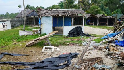 Des bâtiments détruits par le passage du cyclone Harold, le 7 avril 2020, à Port Vila (Vanuatu). (PHILIPPE CARILLO / AFP)