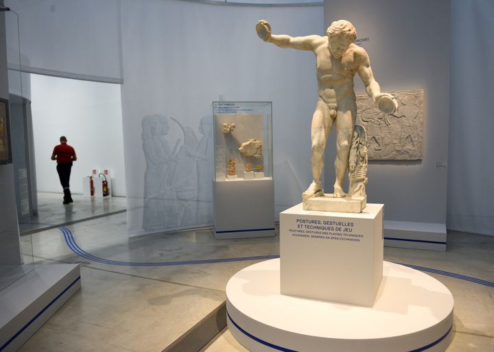 Une salle de l'exposition du Louvre-Lens
 (DENIS CHARLET / AFP)