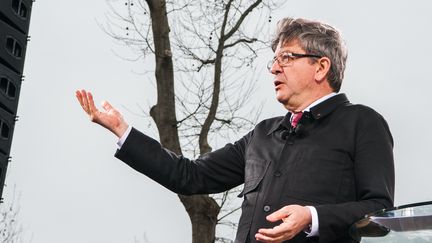 Jean-Luc Mélenchon lors d'un meeting à Paris, le 18 mars 2017. (MICHEL PELLETIER / CITIZENSIDE / AFP)