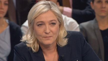 Marine Le Pen, jeudi 6 d&eacute;cembre 2012, sur le plateau de l'&eacute;mission "Des paroles et des actes", sur France 2. (FRANCE 2 / FRANCETV INFO)