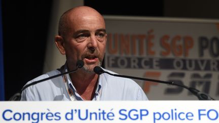 Le secrétaire général du syndicat SGP Police FO, Yves Lefebvre, le 26 septembre 2019 à Biarritz (Pyrénées-Atlantiques). (GAIZKA IROZ / AFP)