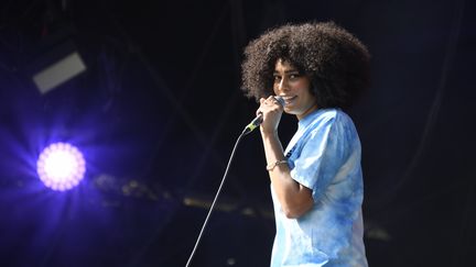 La chanteuse britannique Celeste sur la scène Cascade. (NATHALIE GUYON)