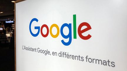 Une publicité Google, à Lille (Nord), le 30 juillet 2018.&nbsp; (DENIS CHARLET / AFP)