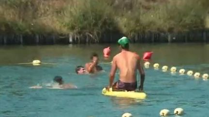 Avec la canicule et l’envie de se rafraîchir, attention aux noyades&nbsp;: un enfant de 8 ans est mort mardi 11 août dans une piscine municipale de l’Ain. Au total, 109 décès ont été recensés en juillet, soit 12% de plus que l’année dernière. &nbsp; (FRANCE 3)