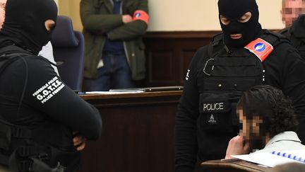 Terrorisme : Salah Abdeslam condamné à 20 ans de prison par la justice belge