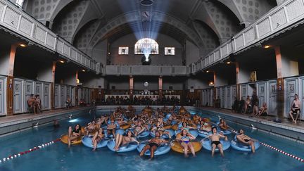 Projection du film "Les dents de la mer" aux bains municipaux de Strasbourg
 (FREDERICK FLORIN / AFP)