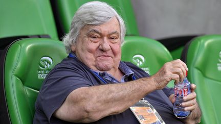 Louis Nicollin lors du match du Montpellier Hérault contre l'AS Saint-Etienne, à Saint-Etienne, le 21 août 2016.&nbsp; (ROMAIN LAFABREGUE / AFP)