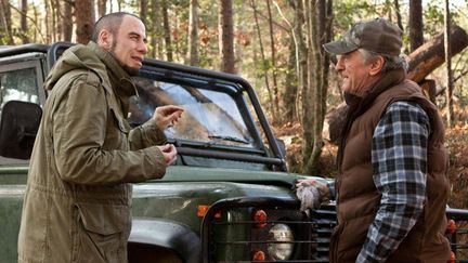 Robert De Niro et John Travolta dans "Killing Season" de Mark Steven Johnson
 (etropolitan Filmexport)