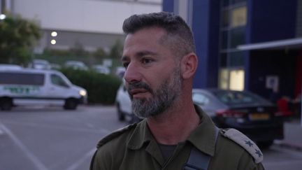 Guerre entre Israël et le Hamas : un soldat israélien témoigne de l'horreur du 7 octobre (franceinfo)