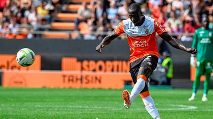 Benjamin Mendy pour ses premières minutes sous le maillot de Lorient, contre Monaco, dimanche 17 septembre. (DAMIEN MEYER / AFP)