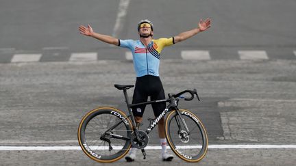 Cyclisme aux JO de Paris : la course folle de Remco Evenepoel et le doublé héroïque des Français Valentin Madouas et Christophe Laporte