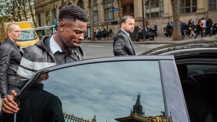 Le joueur du PSG, Serge Aurier, a fait appel de sa condamnation à deux mois de prison ferme, pour des violences contre un policier lors d'un contrôle à Paris fin mai 2016 (AURELIEN MORISSARD / MAXPPP)