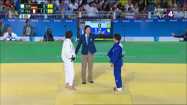 VIDEO. Jeux paralympiques : la judokate française Sandrine Aurières Martinet décroche l'or chez les moins de 52 kg