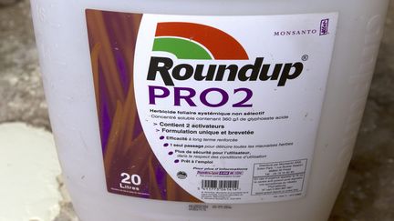 Un bidon de Roundup Pro 2, herbicide contenant du glyphosate produit par Monsanto. (MAXPPP)