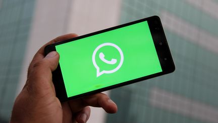 La messagerie WhatsApp va être payante pour certaines entreprises. (NASIR KACHROO / NURPHOTO / AFP)