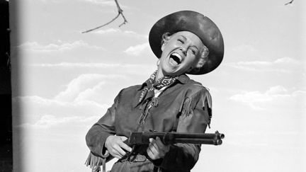 L'actrice Doris Day dans le film "La Blonde du Far West", sorti au cinéma&nbsp;en 1954. (WARNER BROS / AFP)