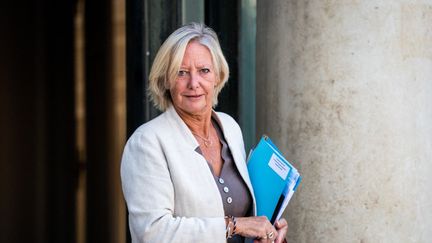 Sophie Cluzel, secrétaire d'Etat aux Personnes handicapées, sur le perron de l'Elysée, à Paris, à la sortie d'un Conseil des ministres, le 8 septembre 2021. (XOSE BOUZAS / HANS LUCAS / AFP)