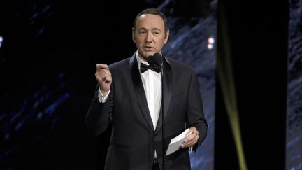 Le comédien Kevin Spacey lors de la cérémonie des Bafta organisée à&nbsp;Beverly Hills (Californie), le 27 octobre 2017. (CHRIS PIZZELLO / SIPA / AP)