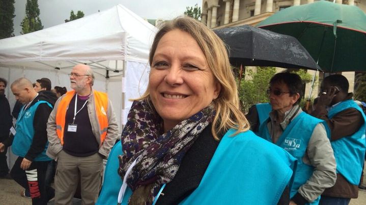 Dans le cort&egrave;ge CFDT et Unsa,&nbsp;place de la Bataille de Stalingrad, &agrave; Paris,&nbsp;le 1er mai 2014. (CAROLE BELINGARD / FRANCETV INFO )