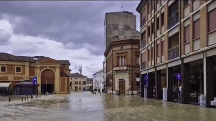 Inondations en Italie : le bilan s’alourdit à 13 morts (FRANCE 2)