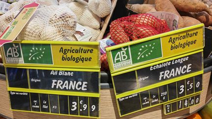 Des produits bio dans un magasin, le 13 janvier 2023. (MOURAD ALLILI / MAXPPP)