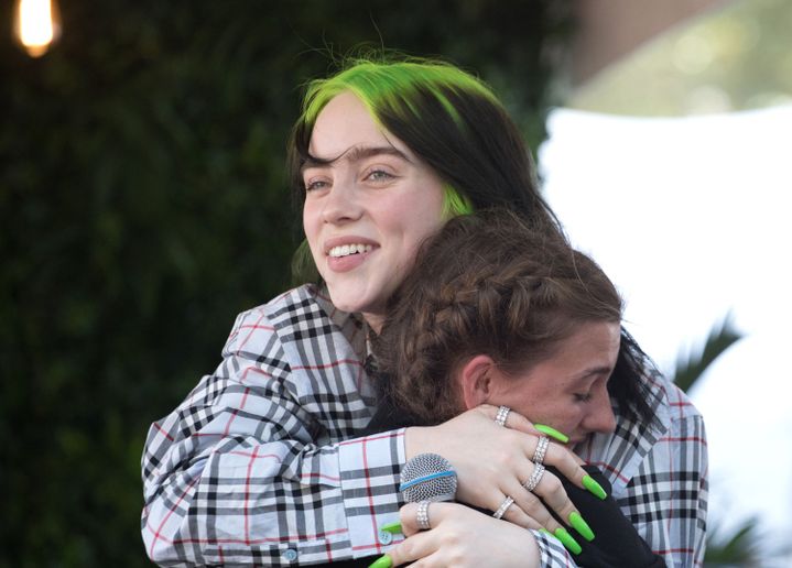 Cinq choses apprises sur la chanteuse Billie Eilish dans le documentaire  The World's a Little Blurry