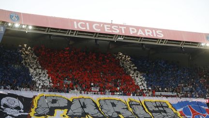 Les tribunes du Parc des Princes lors du match de Ligue 1 contre Strasbourg, le 14 août 2021 à Paris. (GEOFFROY VAN DER HASSELT / AFP)