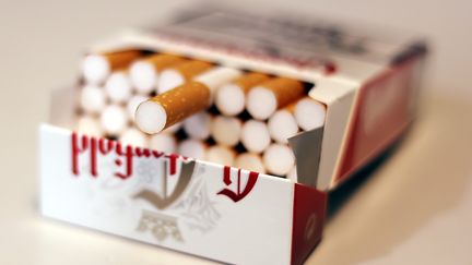 Le prix des paquets de cigarettes augmenteront de 20 centimes au 1er janvier 2014. (MAXPPP)