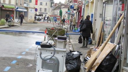 À&nbsp;Crécy-la Chapelle (Seine-et-Marne), les inondations de 2016, ici le 4 juin, ont rendu les habitants méfiants à chaque épisode de crue.&nbsp; (MAXPPP)