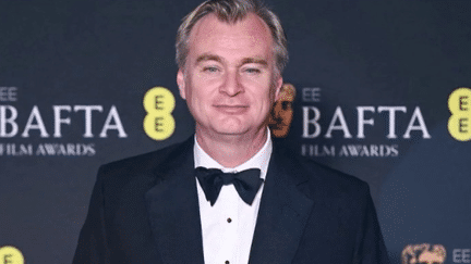 Avec 11 films en plus de vingt ans de carrière, le réalisateur anglo-américain Christopher Nolan s'est imposé à la fois comme un artiste populaire et comme un maître de la réalisation. Portrait d’un magicien du cinéma qui reçoit, vendredi 23 février, un César d'honneur.