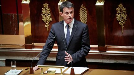 &nbsp; (Manuel Valls annonçant le recours à l'article 49.3 sur la loi travail le 10 mai 2016©MAXPPP)