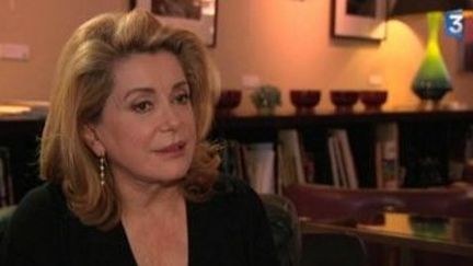 Catherine Deneuve parle de &quot;Mères et filles&quot; de Julie Lopez-Curval
 (Culturebox)