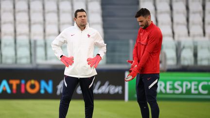 Franck Raviot à l'entraînement aux côtés d'Hugo Lloris, le 6 octobre 2021 (ITALIE / MAXPPP)