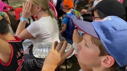 Canicule :&nbsp;les mesures mises en place pour protéger les enfants lors des sorties scolaires (France 3)