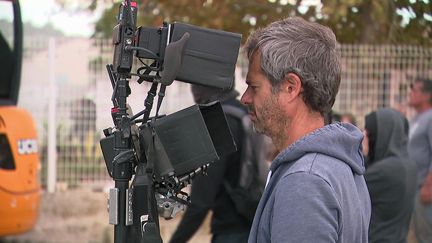 Le réalisateur Frédéric Farrucci à Aléria (Corse) sur le tournage de son deuxième "Un Mohican" (France 3 Corse)