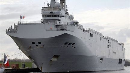 Le Mistral, dans le port allemand de Wilhelmshaven, le 11 avril 2010 (AFP/AFP PHOTO DDP / FOCKE STRANGMANN GERMANY OUT)