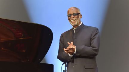 Le pianiste américain Ahmad Jamal sur scène à Paris, au Palais des Congrès, le 14 novembre 2017 (SADAKA EDMOND / SIPA)