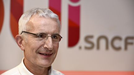 Guillaume Pepy, le président de la SCNF, lors d'une conférence de presse sur le lancement du site "oui.scnf", à Paris, le 6 décembre 2017. (ERIC PIERMONT / AFP)