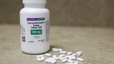 Une boîte de pilules d'hydroxychloroquine (Utah, Etats-Unis), le 20 mai 2020.&nbsp; (GEORGE FREY / AFP)