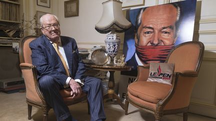 Jean-Marie Le Pen, cofondateur du Front national, photographié ici le 27 janvier 2016, chez lui à Saint-Cloud (Hauts-de-Seine). (JOEL SAGET / AFP)