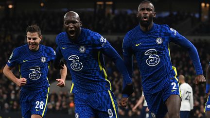 Les joueurs de Chelsea célèbrent le but d'Antonio Rüdiger face à Tottenham, en demi-finale de la Coupe de la Ligue anglaise, le 12 janvier (GLYN KIRK / IKIMAGES)