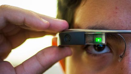 &nbsp; (Le modèle originel des Google Glass © REUTERS/Adrees Latif)