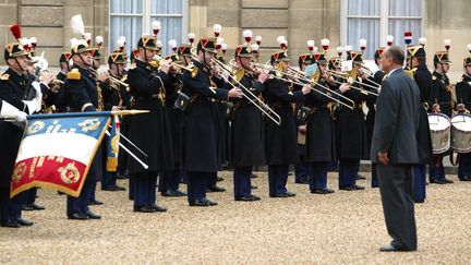 Dans les coulisses de la Garde républicaine