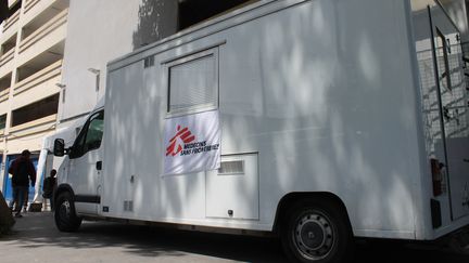 Clinique mobile de Médecins sans frontières, le 8 juin 2017.&nbsp; (LOUISE HEMMERLE / FRANCEINFO)