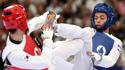 Taekwondo aux Jeux de Paris 2024 : Cyrian Ravet médaillé de bronze en moins de 58 kg après le forfait de son adversaire italien