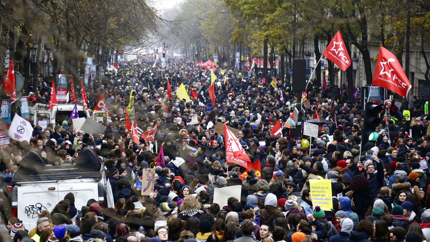 Grève du 5 décembre : combien y avait-il de manifestants à Paris