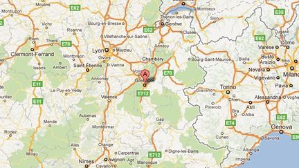 L'incident s'est d&eacute;roul&eacute; &agrave; Grenoble dans la nuit du samedi 12 au dimanche 13 novembre 2011. (Capture GoogleMap / FTVi)