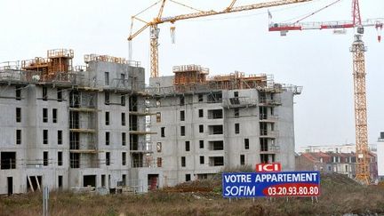 Des résidences en construction en janvier à Lille (Nord) (AFP PHOTO/PHILIPPE HUGUEN)