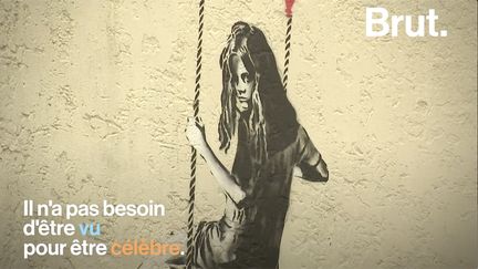 C'est l'un des street-artistes les plus prisés au monde. Pourtant, son identité reste inconnue de tous. C'est Banksy. Voici son histoire.