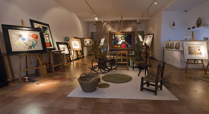 Une vue de la réplique de l'atelier de Joan Miró exposée à Londres.
 (Justin Tallis / AFP)